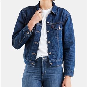 NWOT Levi’s Denim Jacket